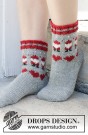 234-65 Santa Times Socks by DROPS Design thumbnail