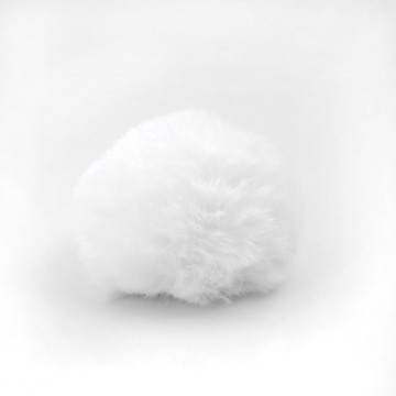 Dusk i fuskepels med trykknapp - hvit - 7,5 cm