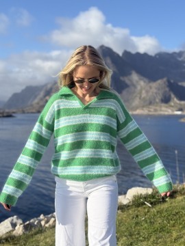 IR 06-02A - Hvaler genser - skarp grønn - strikkepakke