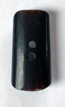 Avlang knapp i horn - LB3843-31x16 (DSA)