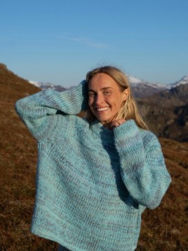 OK 10-01F - Øyunn Raglangenser 2.0 - karibisk blå - strikkepakke